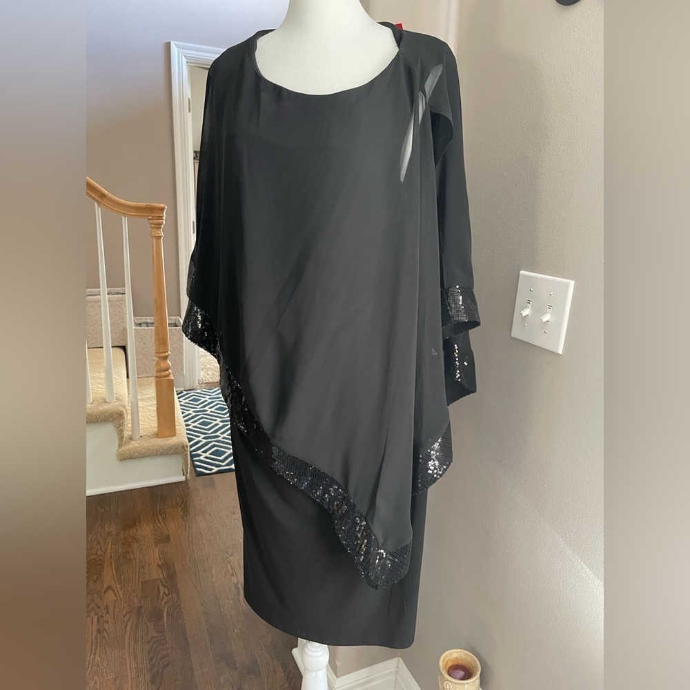 Elegant Black Sequin Trim Dress NWT size 14W
P2P 22, length 29”